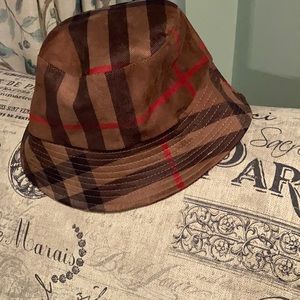 Plaid bucket hat